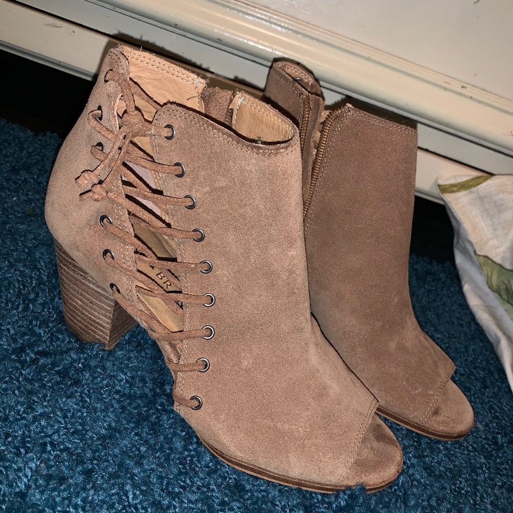 lucky brand light brown booties